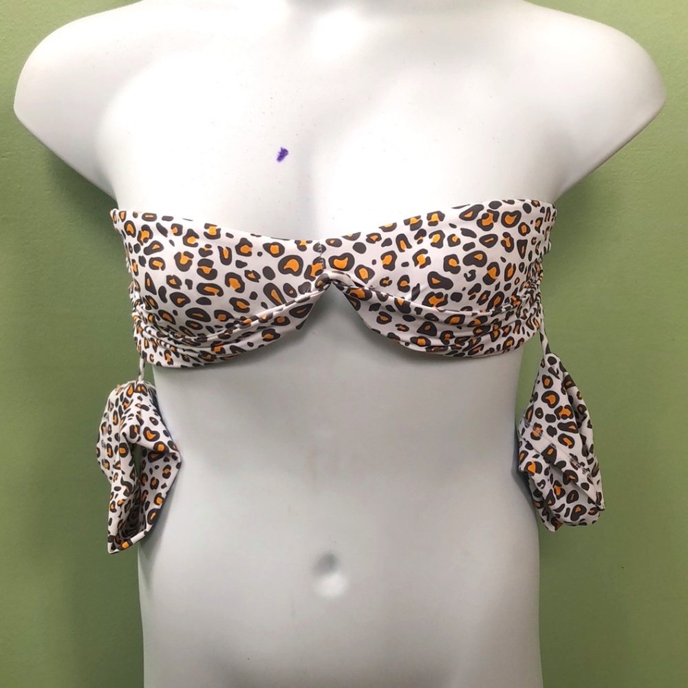 Skye & Staghorn Leopard Bikini Swimsuit Top Sz 4